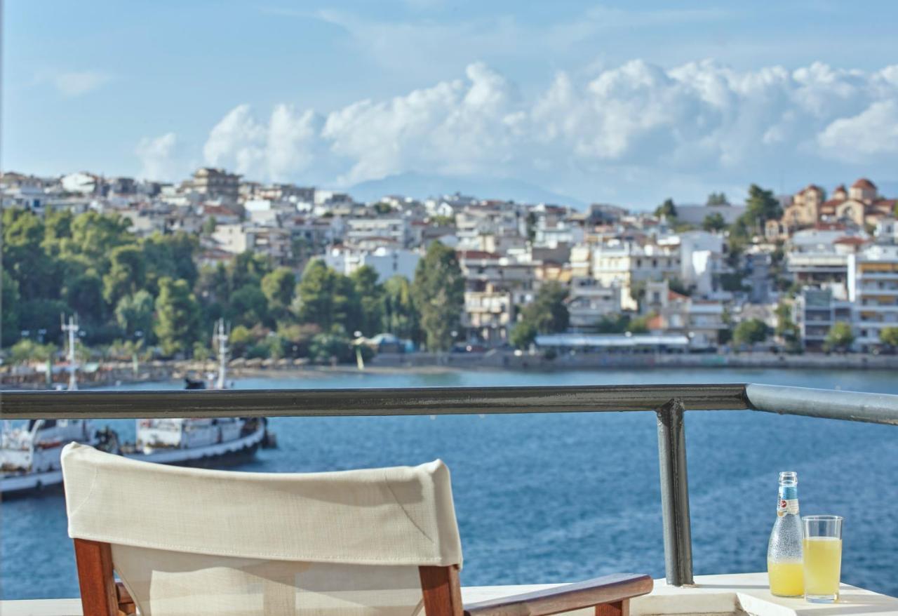 Lucy Hotel Chalkís Kültér fotó