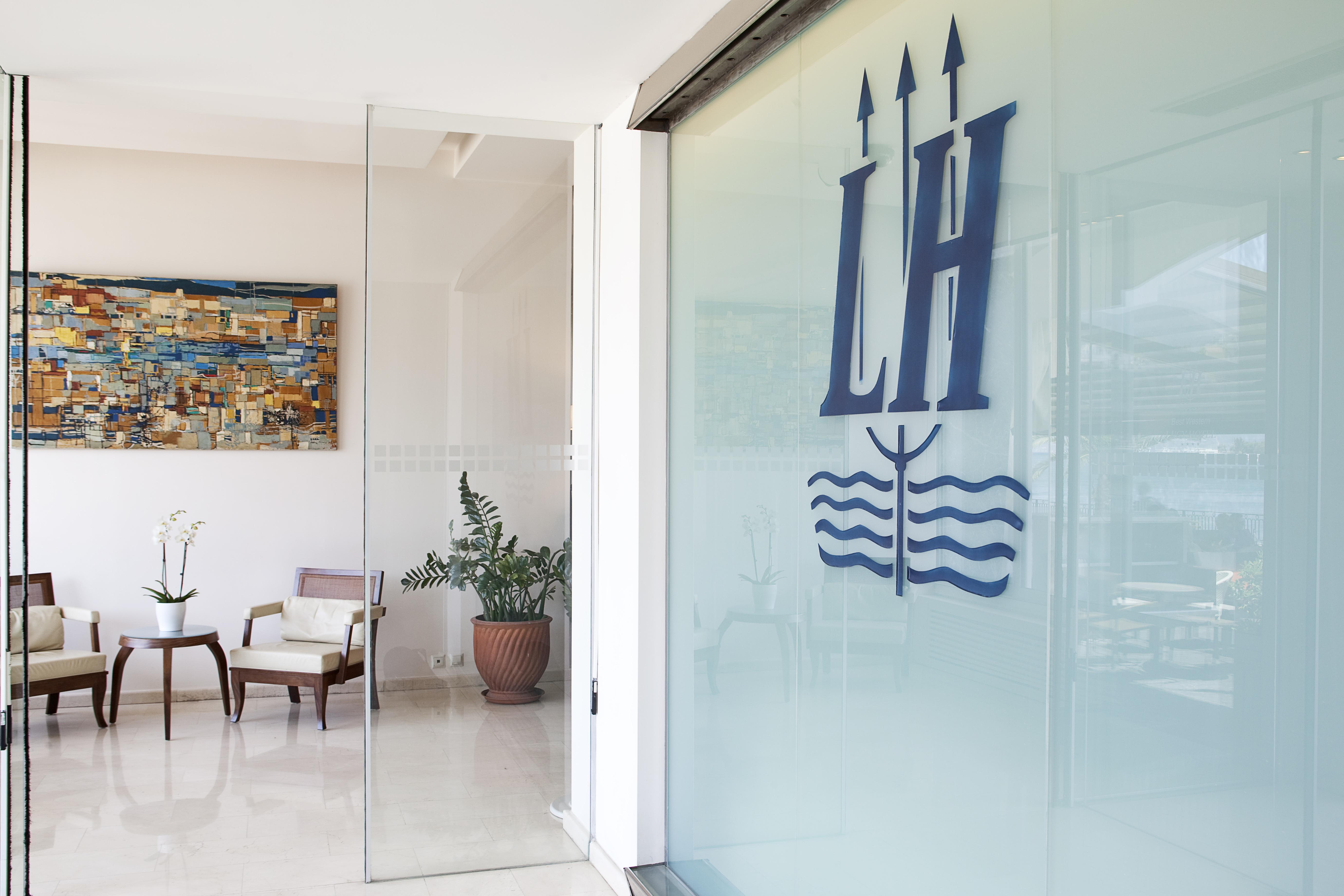 Lucy Hotel Chalkís Beltér fotó