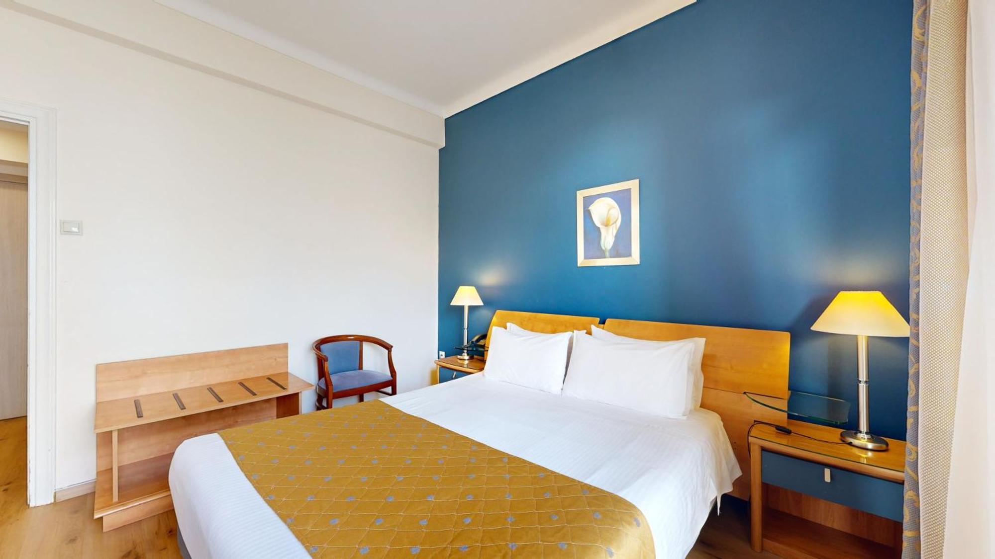 Lucy Hotel Chalkís Kültér fotó