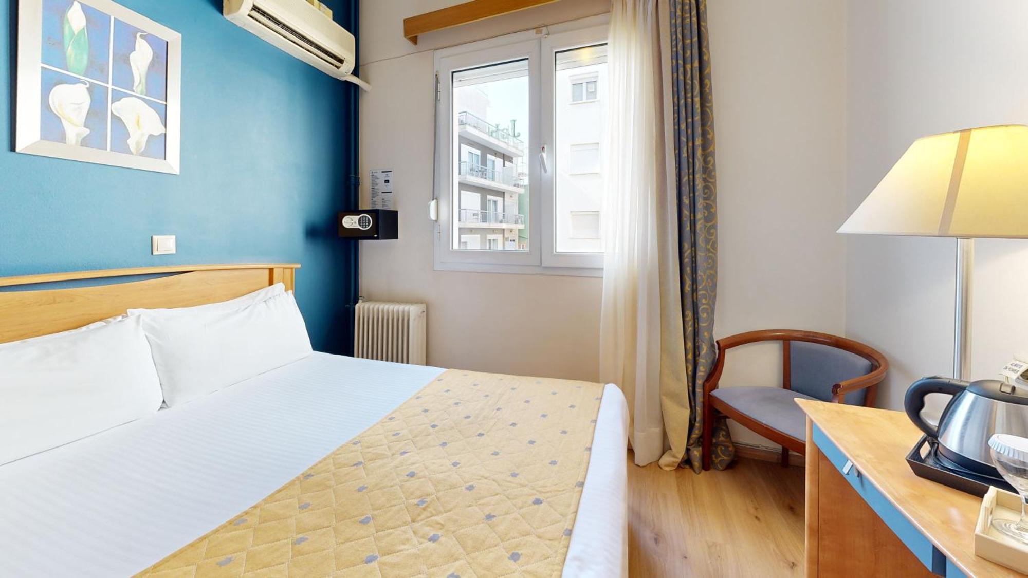 Lucy Hotel Chalkís Kültér fotó